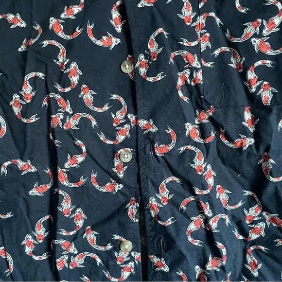 Men’s Koi Fish Print Short Sleeve Button Up - Picture 2 of 8